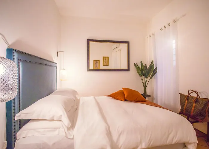 Domus Regola Luxury Apartment