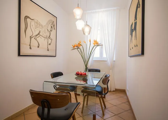 Domus Regola Luxury Apartment